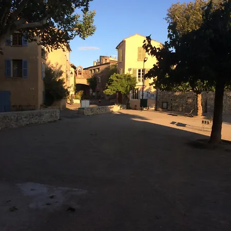 Au Coeur Du Village Provencal Tourtour Buitenkant foto