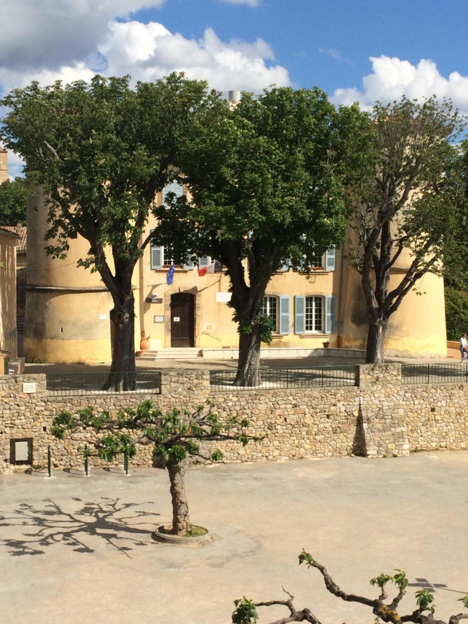 Au Coeur Du Village Provencal * Tourtour