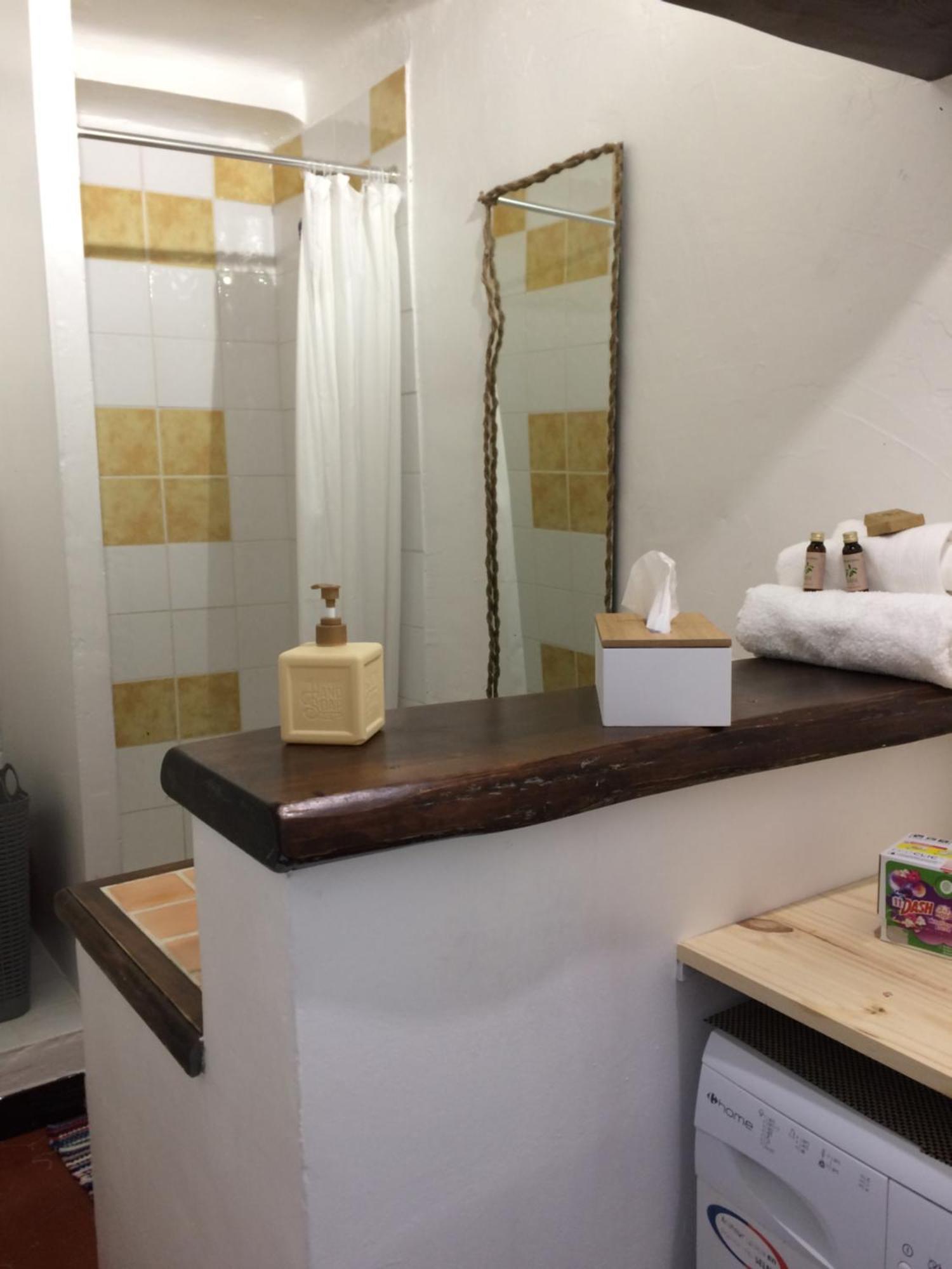 Au Coeur Du Village Provencal Apartment